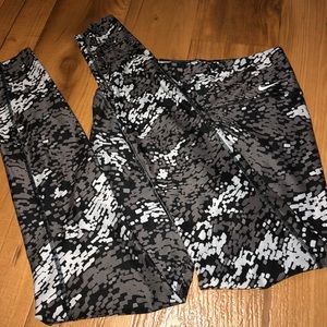 Nike leggings